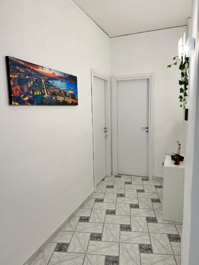 We' Home เนเปิลส์ ภายนอก รูปภาพ
